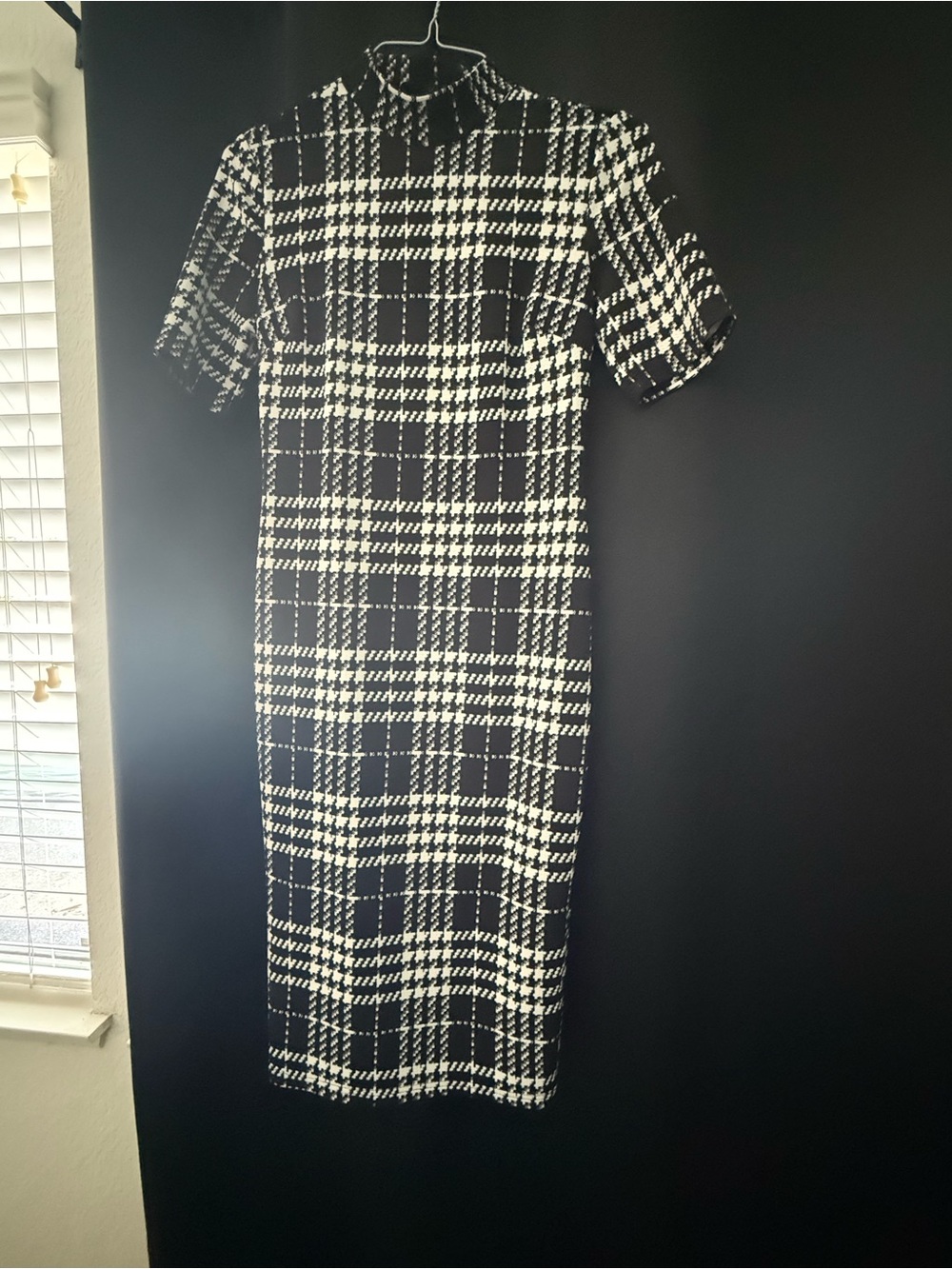 Black & White Plaid Short-Sleeve Midi Dress
